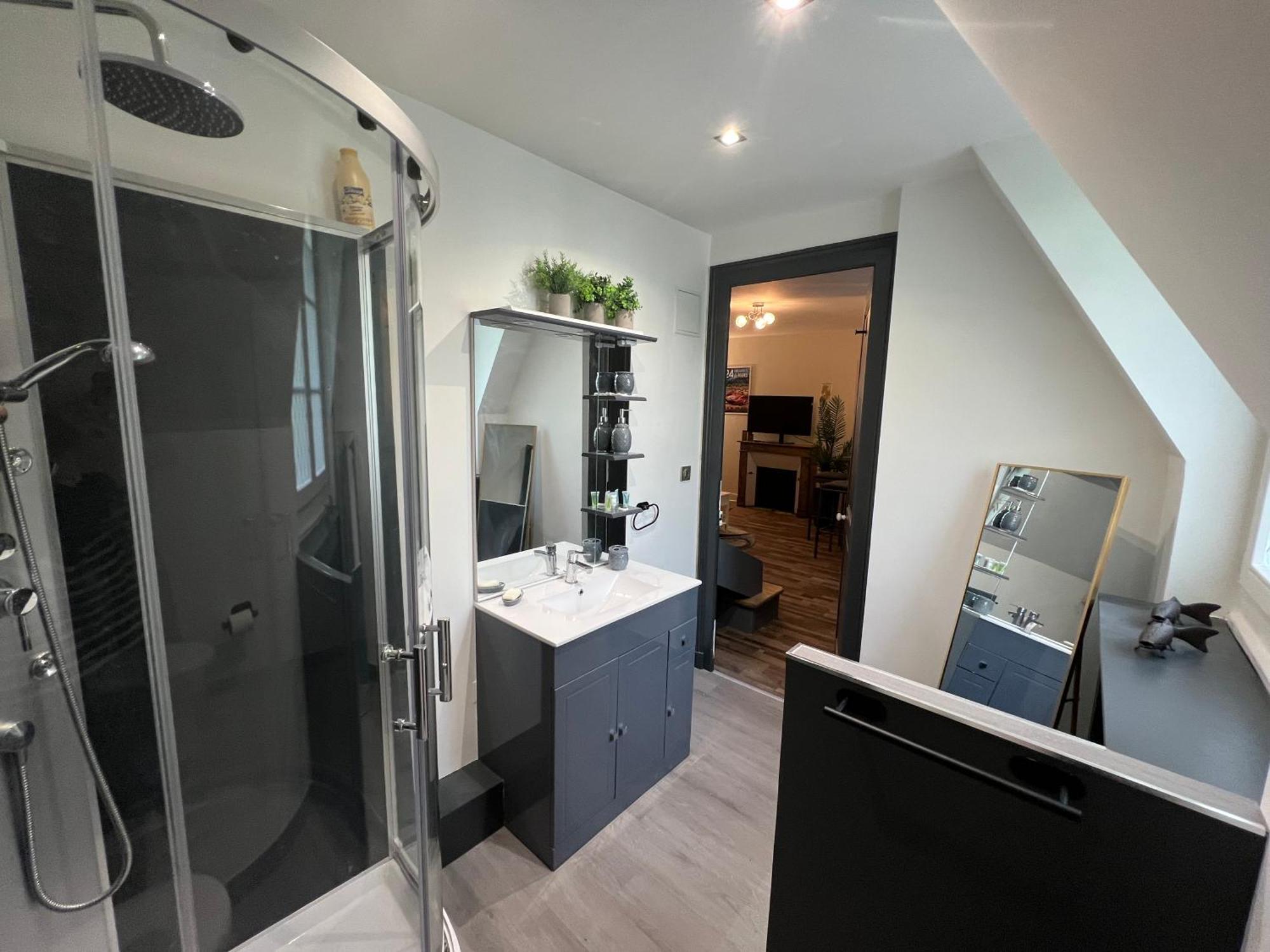 2eme Etage Prive De Notre Maison-acces Au Jardin-smart Tv-streaming-wifi Appartement