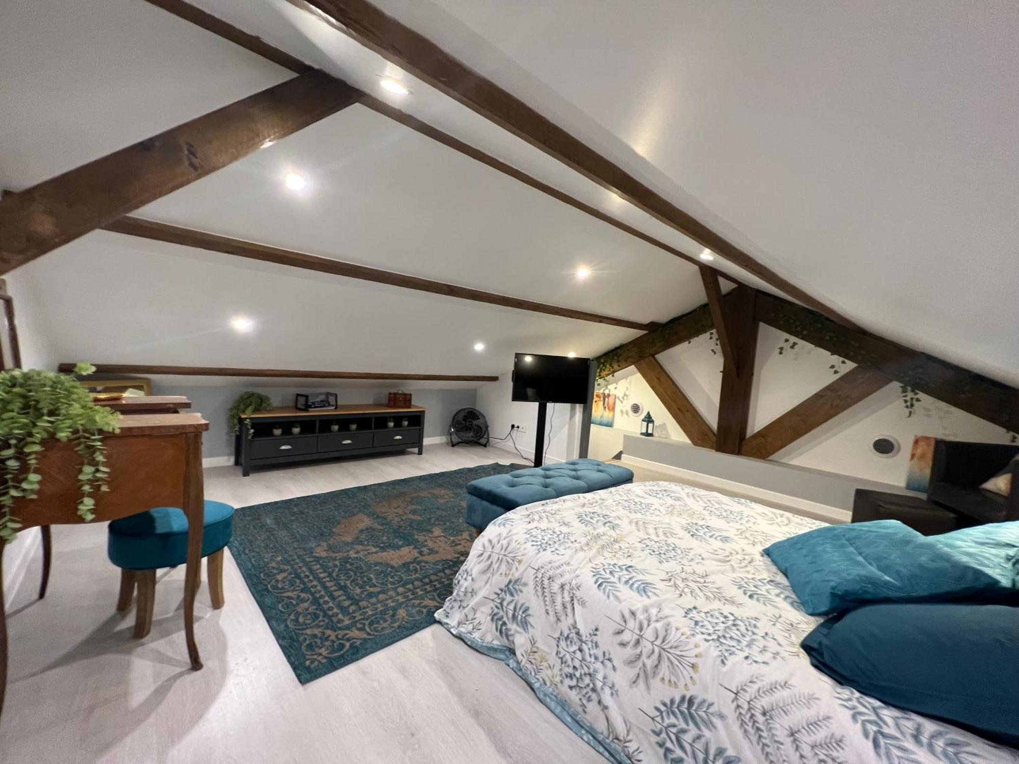 2eme Etage Prive De Notre Maison-acces Au Jardin-smart Tv-streaming-wifi Appartement *