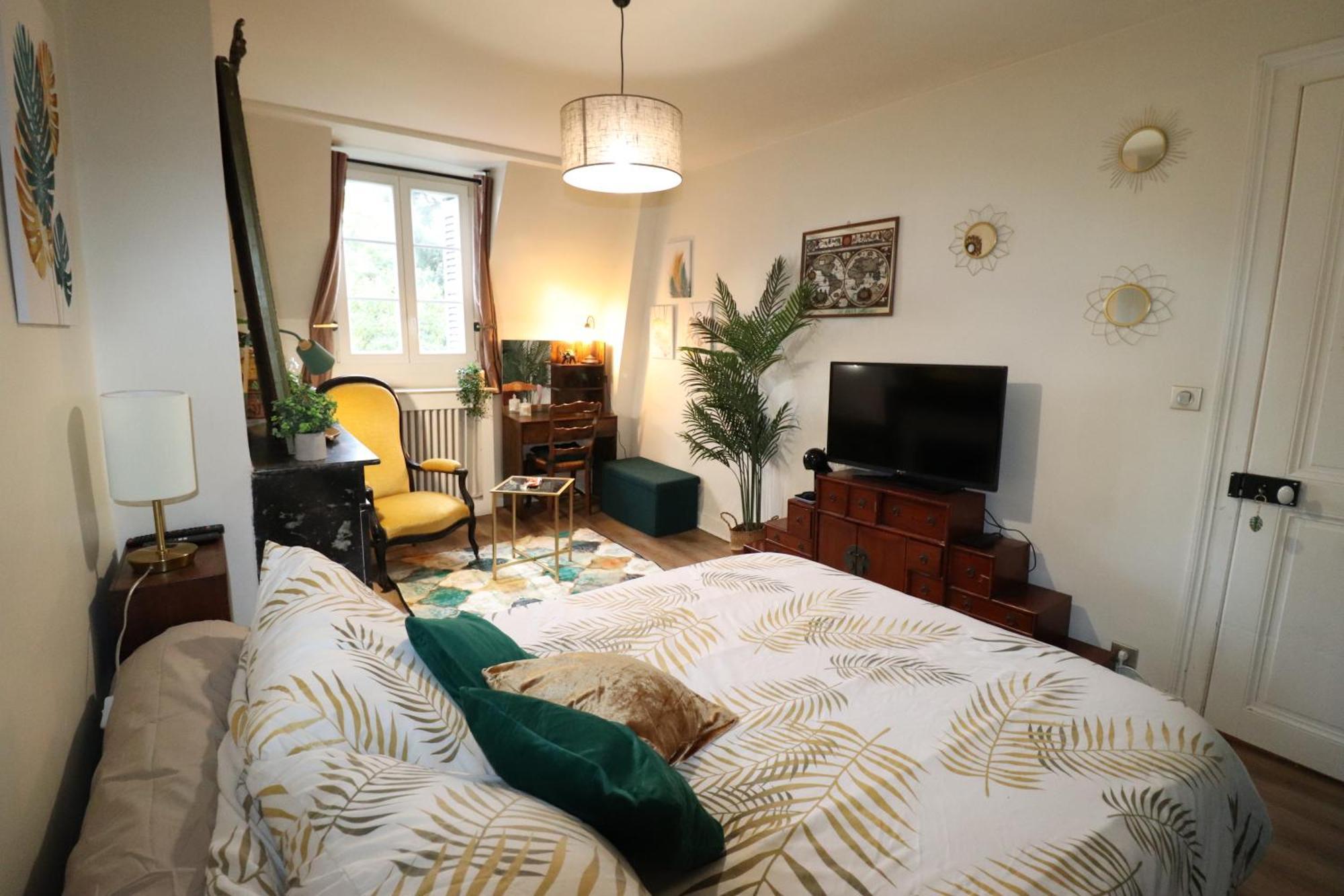 Appartement 2eme Etage Prive De Notre Maison-acces Au Jardin-smart Tv-streaming-wifi