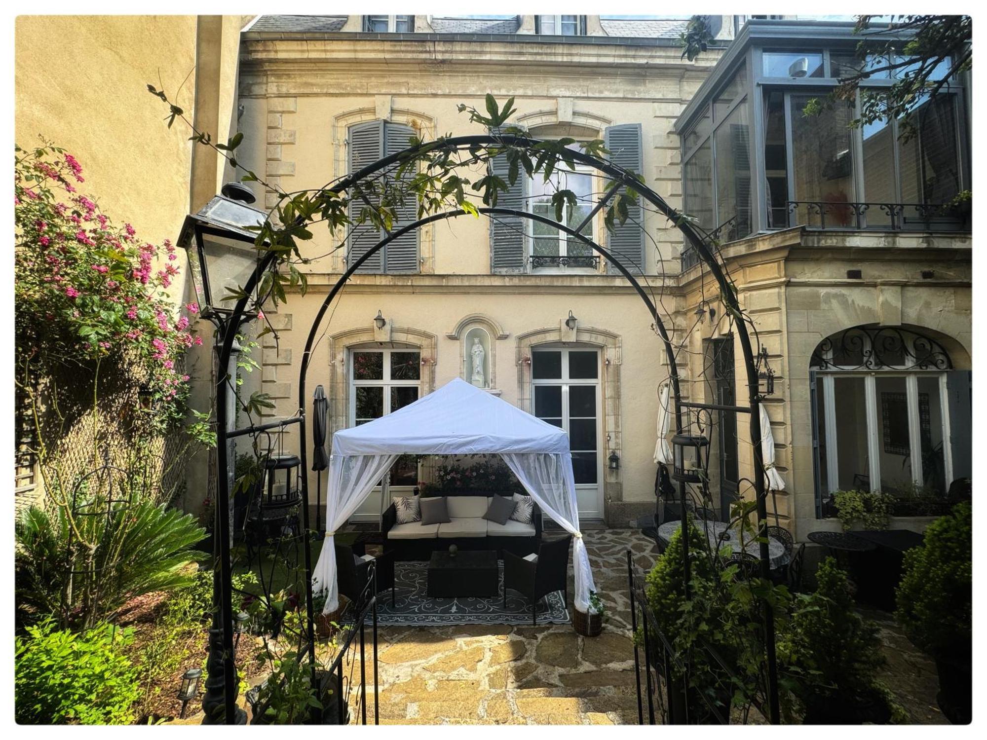 Appartement 2eme Etage Prive De Notre Maison-acces Au Jardin-smart Tv-streaming-wifi *